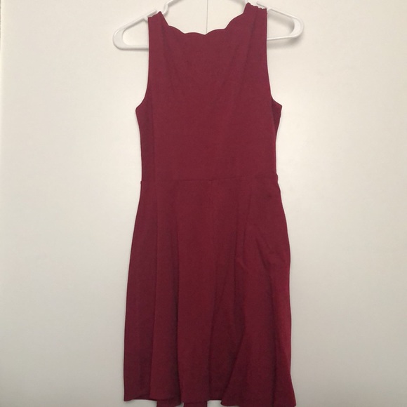 Women’s burgundy dress - Picture 2 of 2